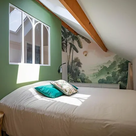 Apartman Le Jungle - Nid Douillet & Place De Parking Prive Crémieu